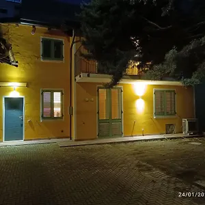 Un Angolo A Milano... Appartement Milaan